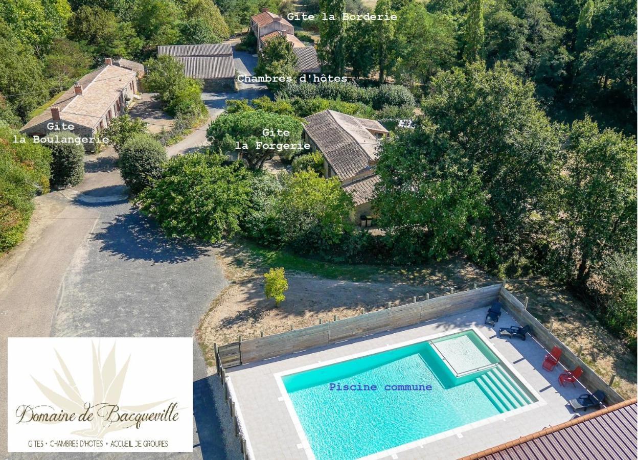 Chambres D'Hotes - Domaine De Bacqueville L'Aiguillon-sur-Vie Экстерьер фото