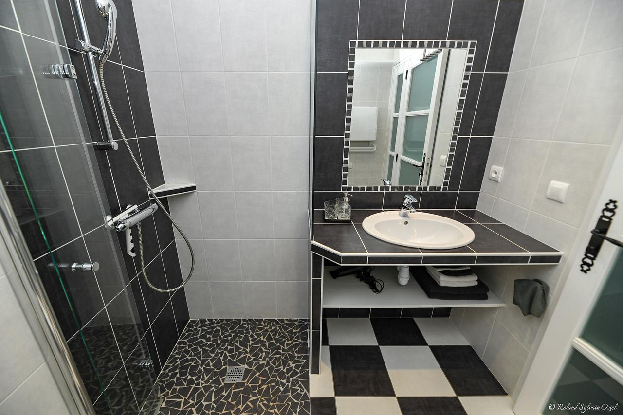 Chambres D'Hotes - Domaine De Bacqueville L'Aiguillon-sur-Vie Экстерьер фото